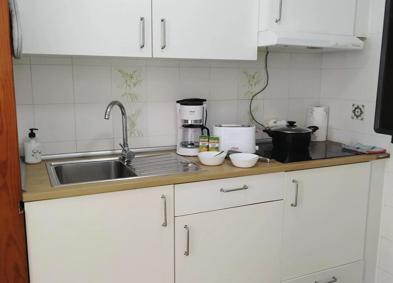 カレタ・デ・フステCasa Freesiaアパートメント 0*, カレタ・デ・フステ
