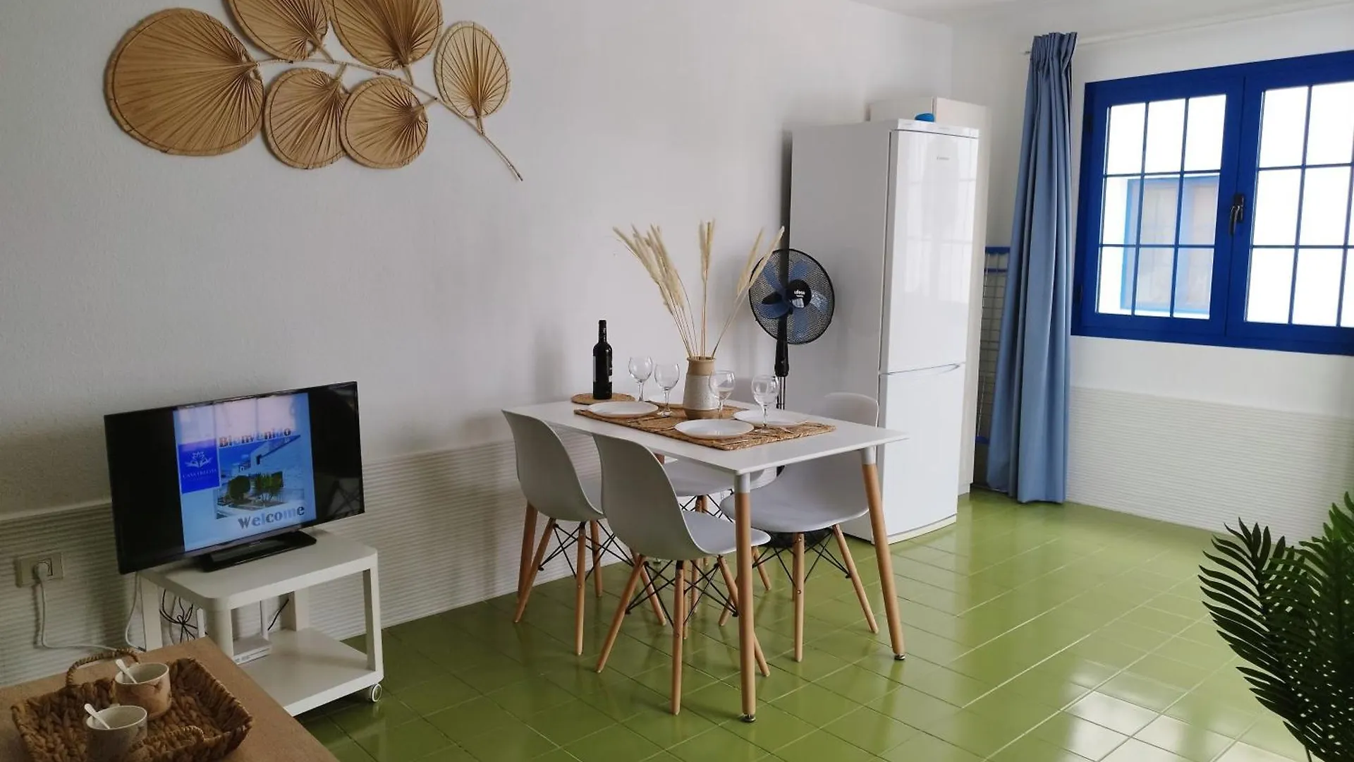 アパート カレタ・デ・フステCasa Freesiaアパートメント スペイン